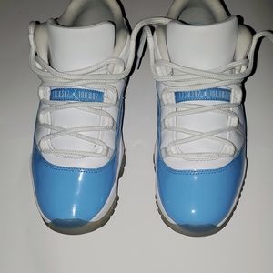 Nike Air Jordan 11 Retro Low UNC University Blue (528895-106) Sz 10.5M Carolina